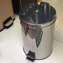 国产 QT-211 12L 不锈钢垃圾桶 金属银（单位：个）